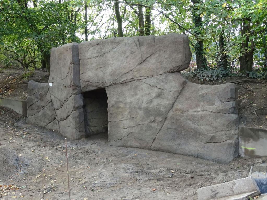 Kunstfelsen können für Ihre Einrichtung als Mauer dienen, aber auch kleine Höhlen sind möglich. Der Kunstfelsen wird nach Ihren Vorstellungen gebaut. Kunstfelsen für Ihre Einrichtung - nach Ihren Vorstellungen.